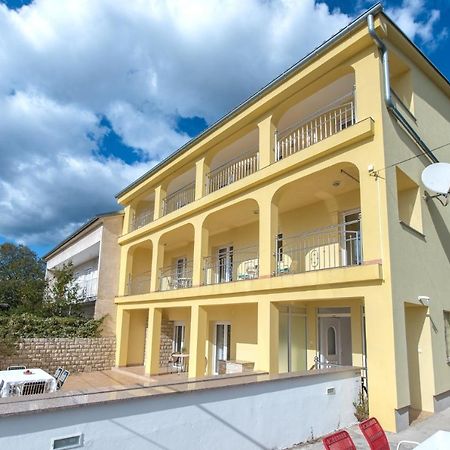 Apartments With A Parking Space Dramalj, Crikvenica - 5592 Bagian luar foto